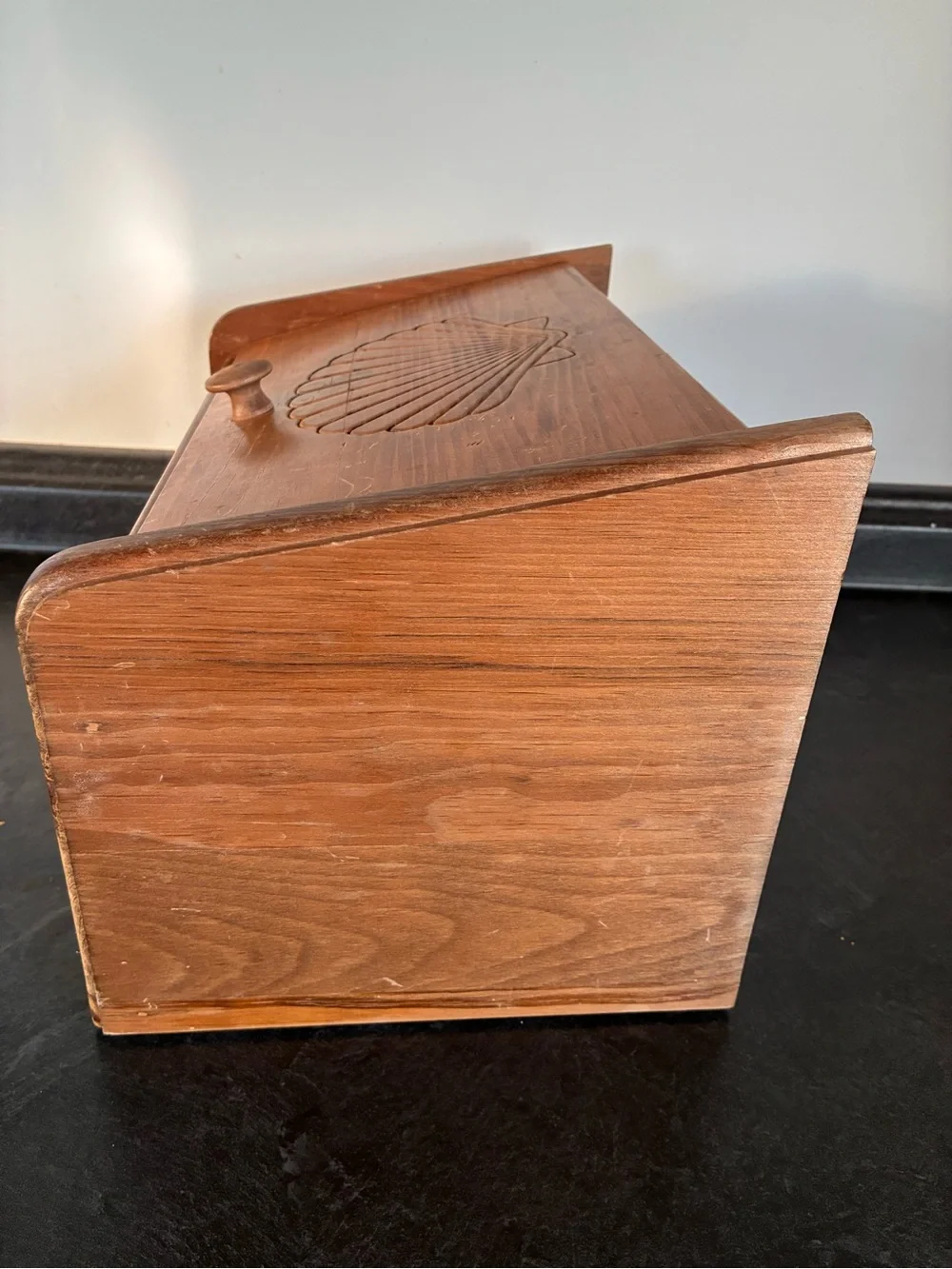 Vintage Cornwall Wooden Bread Storage Box Chest Brown Shell Design 16x10x10